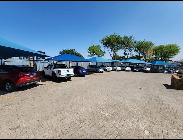 7,726M² WAREHOUSE TO LET IN MEADOWDALE